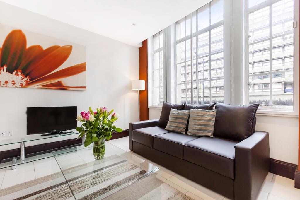 Club Living - Barbican Apartments Лондон Экстерьер фото