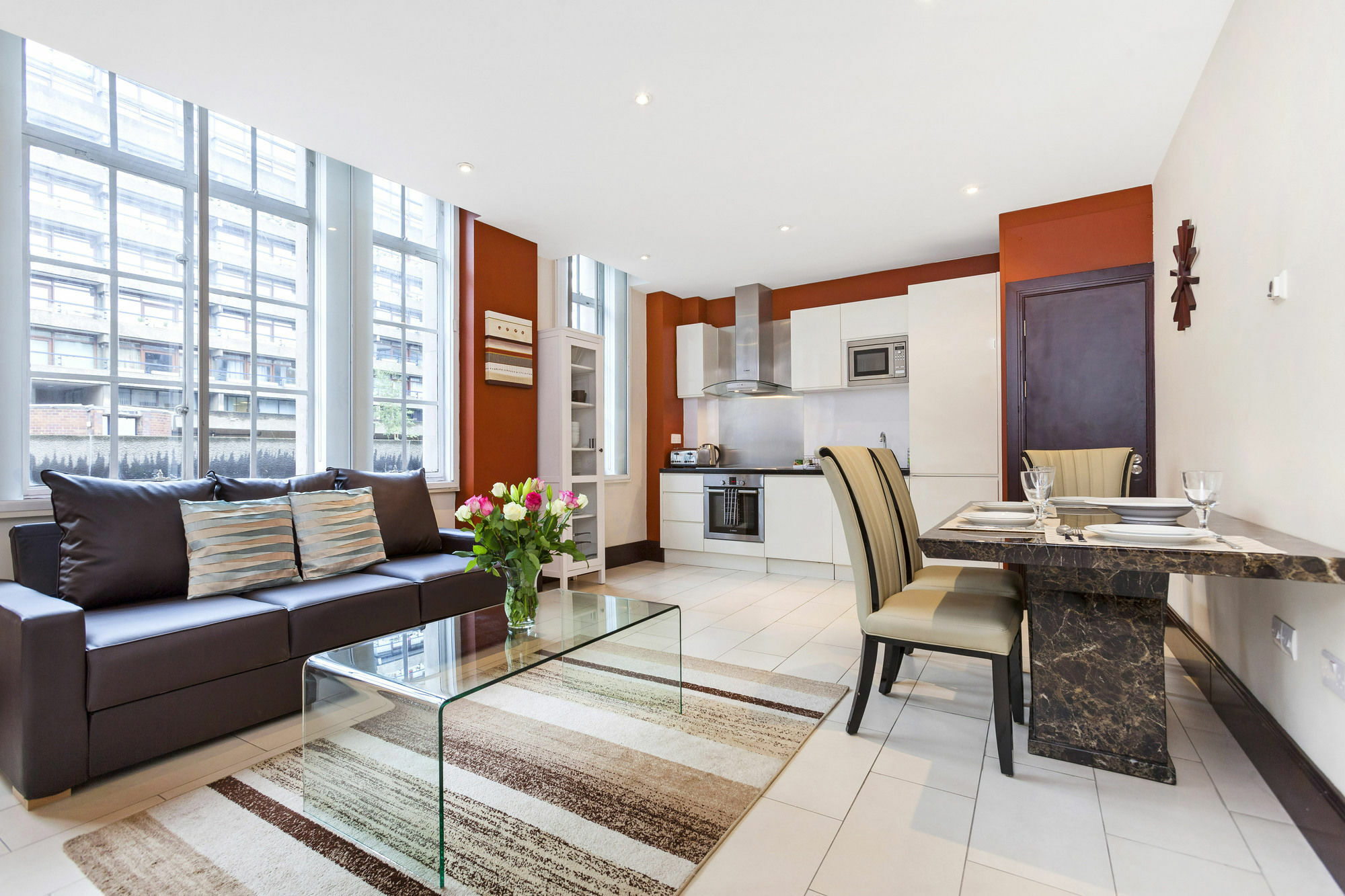 Club Living - Barbican Apartments Лондон Экстерьер фото