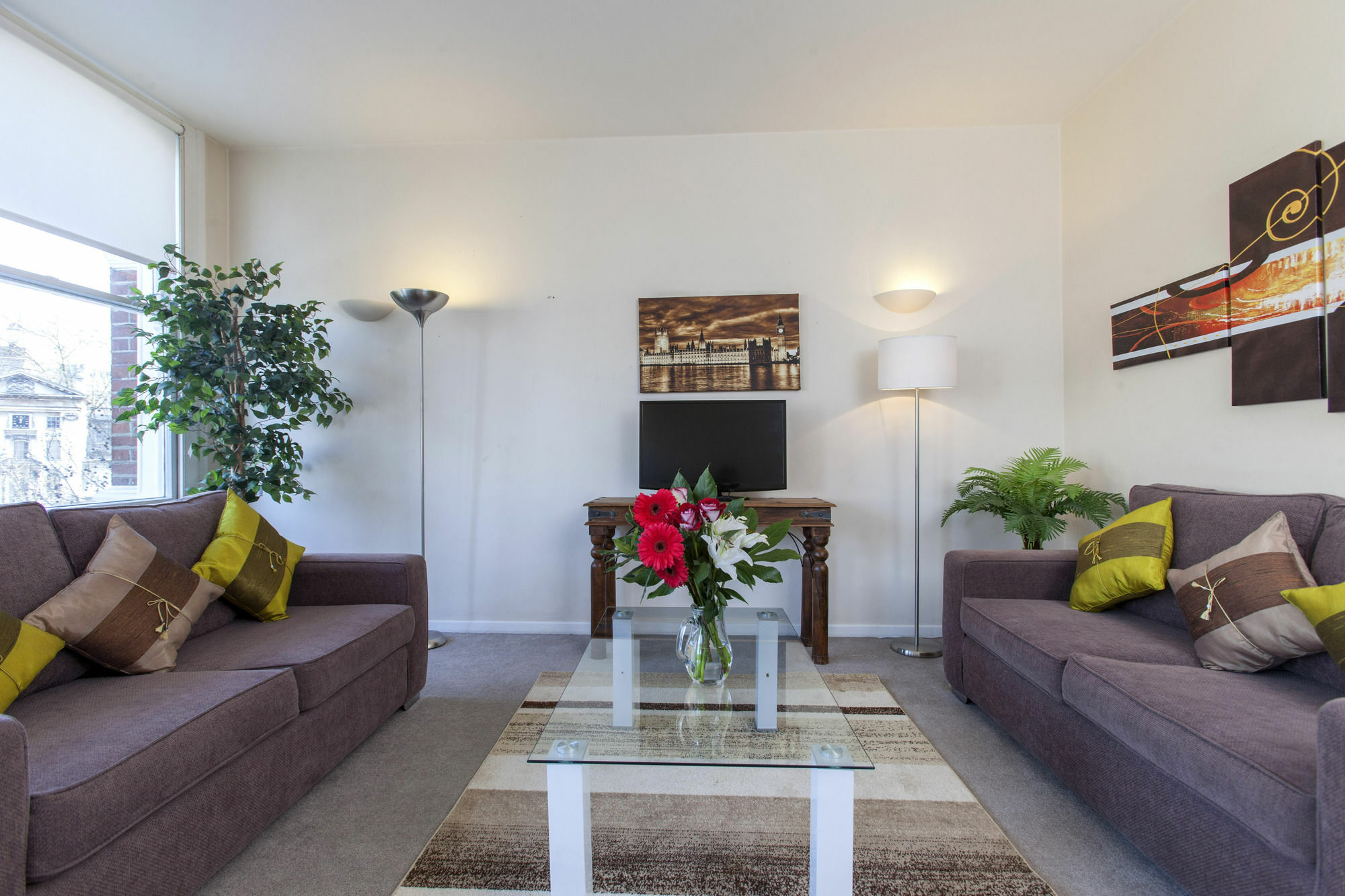 Club Living - Barbican Apartments Лондон Экстерьер фото
